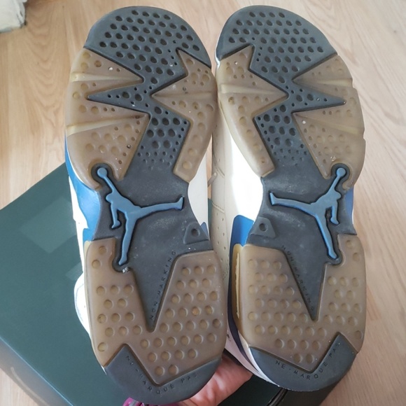 Jordans - Picture 6 of 6